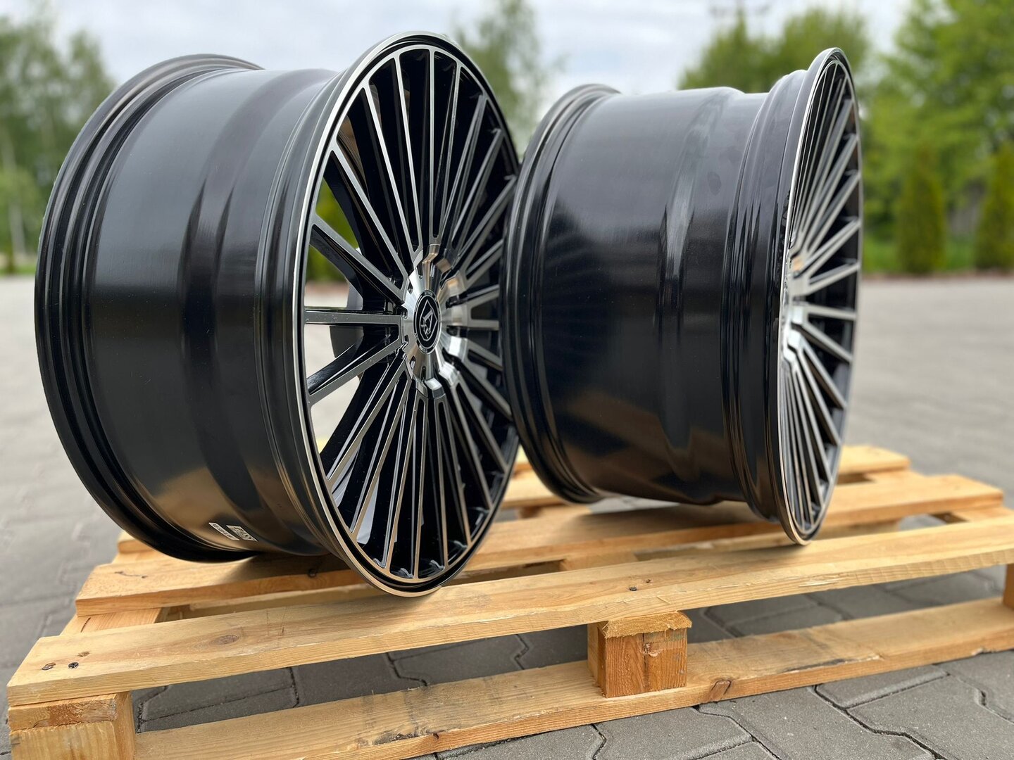 AXE EX50 21" 9J ET25 + 10,5J ET40 5x112 Gloss Black Polished - obrazek 4