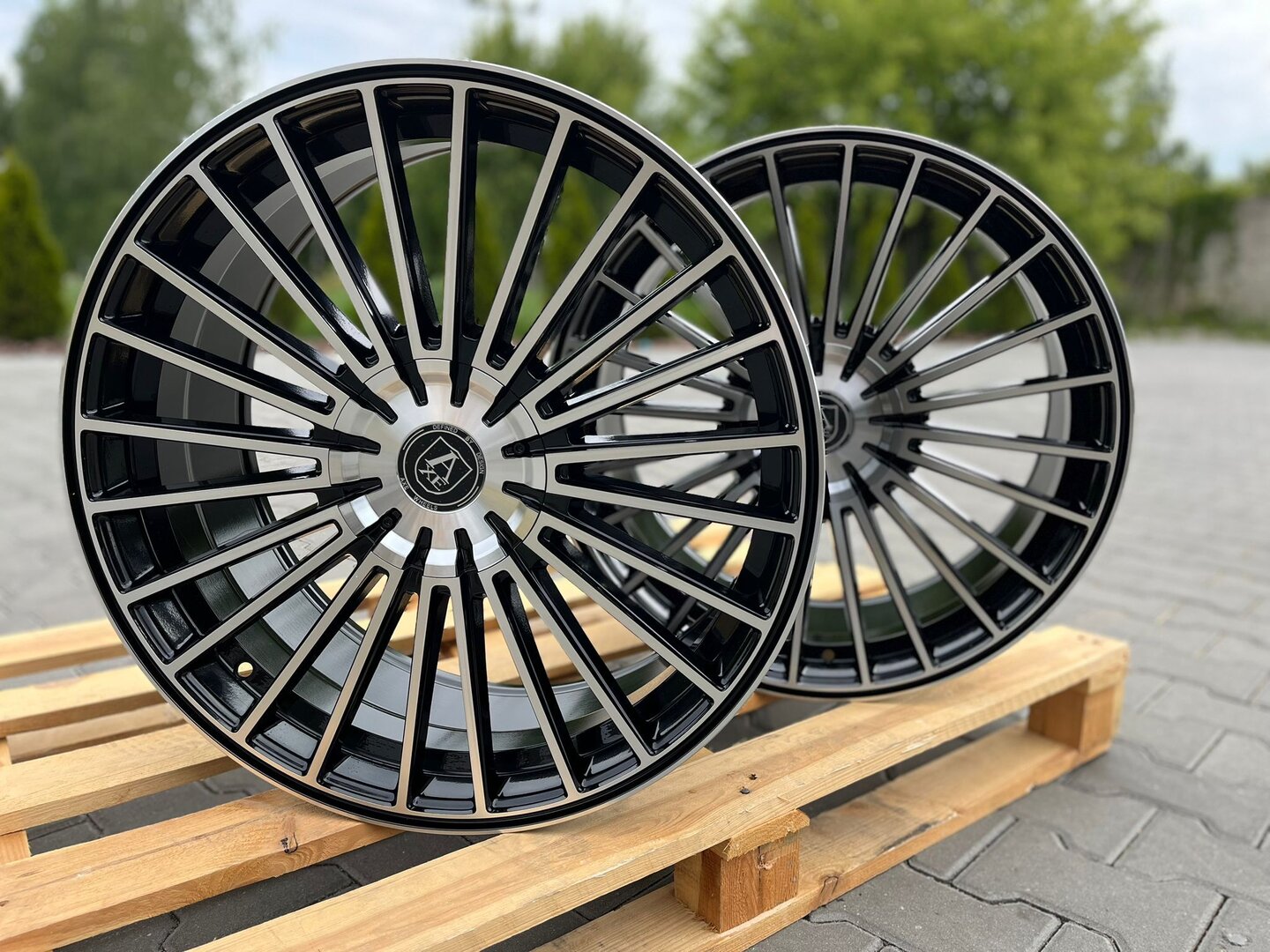 AXE EX50 21" 9J ET25 + 10,5J ET40 5x112 Gloss Black Polished - obrazek 5