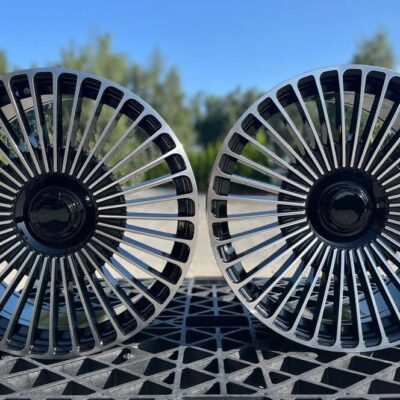 Carbonado Hurricane 21" 10J ET50 + 11J ET47 5x112 Black Front Polished