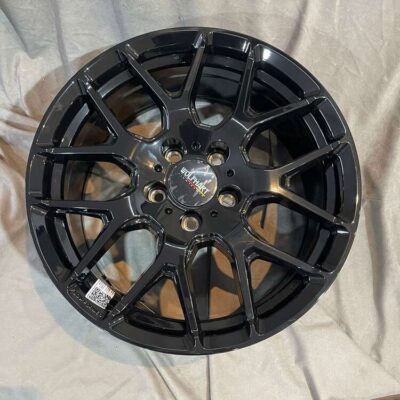 Wolfhart Flowformed Munich 3 19" 8,5J ET42 5x120 Gloss Black