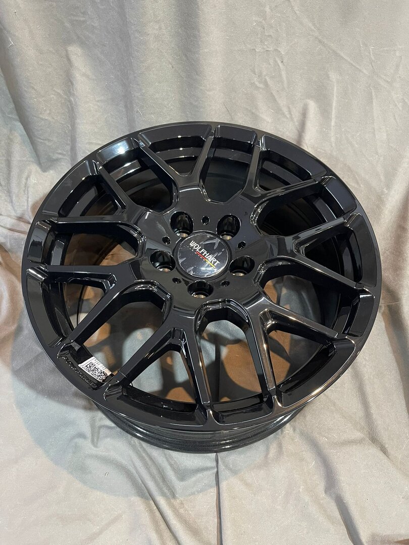 Wolfhart Flowformed Munich 3 19" 8,5J ET42 5x120 Gloss Black - obrazek 6