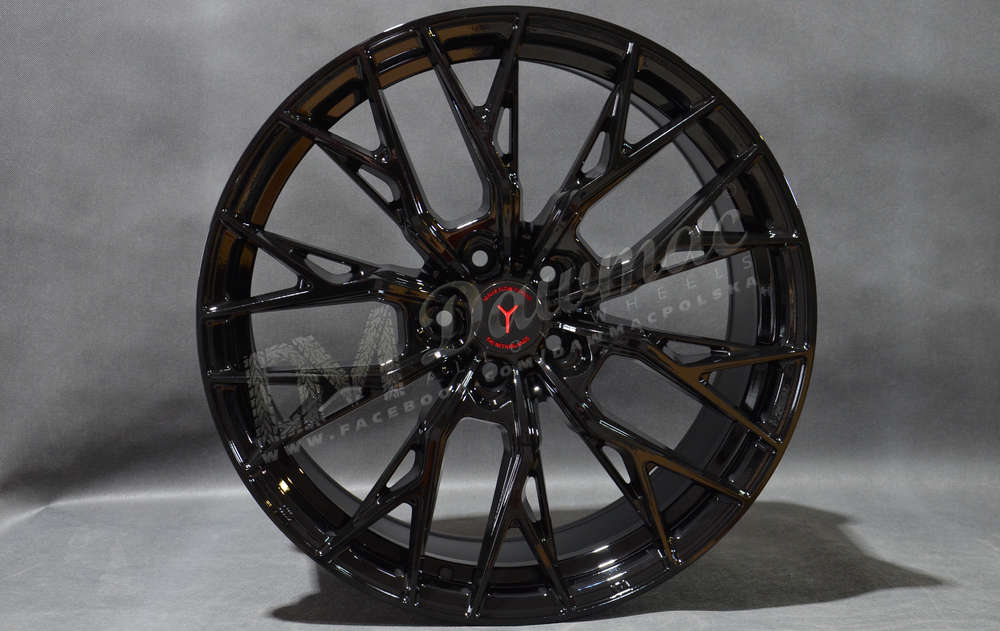 Yanar Wheels DNZ-20 21" 9J ET30 + 10,5J ET42 5x112 Gloss Black