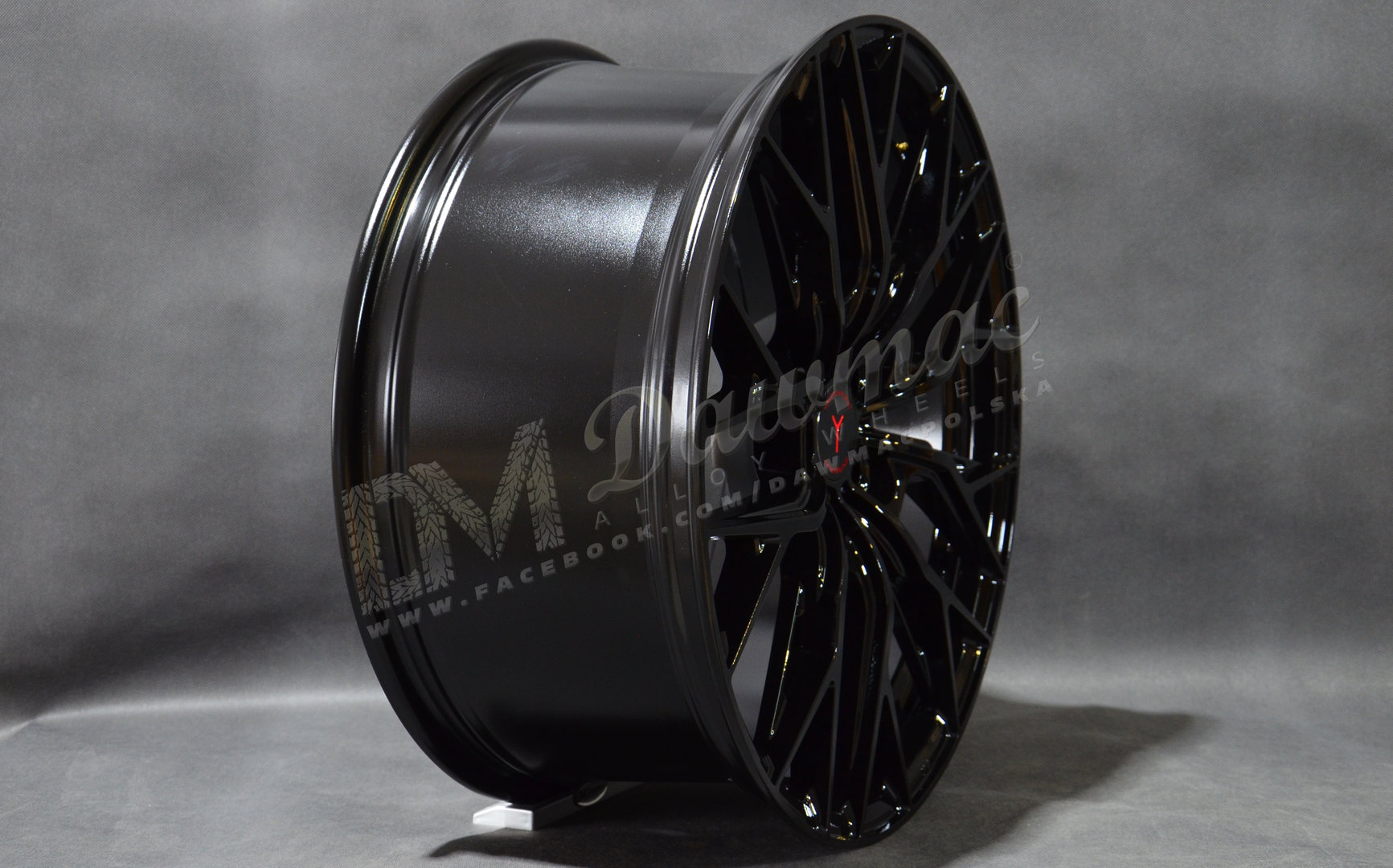 Yanar Wheels DNZ-20 21" 9J ET30 + 10,5J ET42 5x112 Gloss Black - obrazek 3