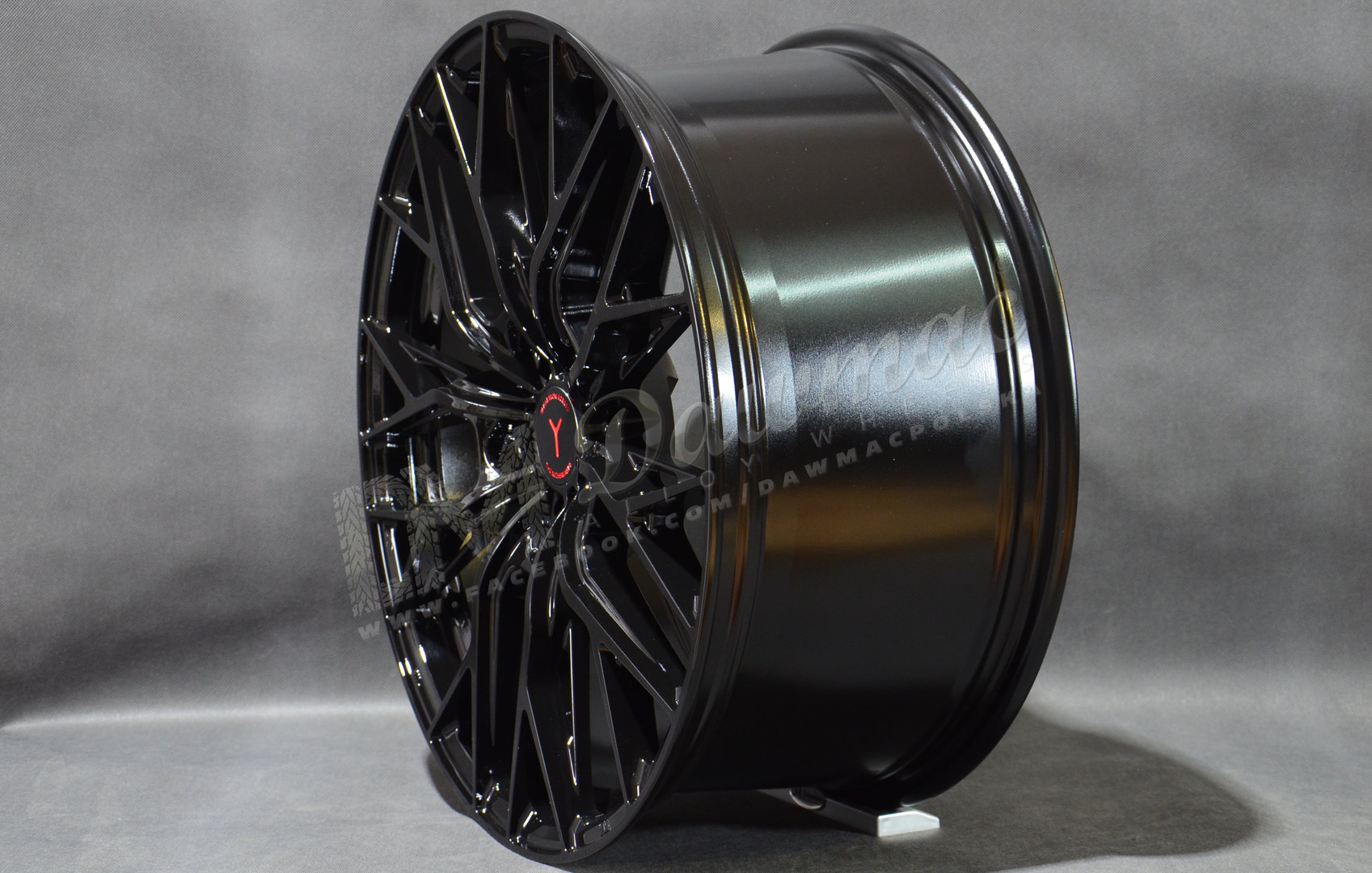 Yanar Wheels DNZ-20 21" 9J ET30 + 10,5J ET42 5x112 Gloss Black - obrazek 4