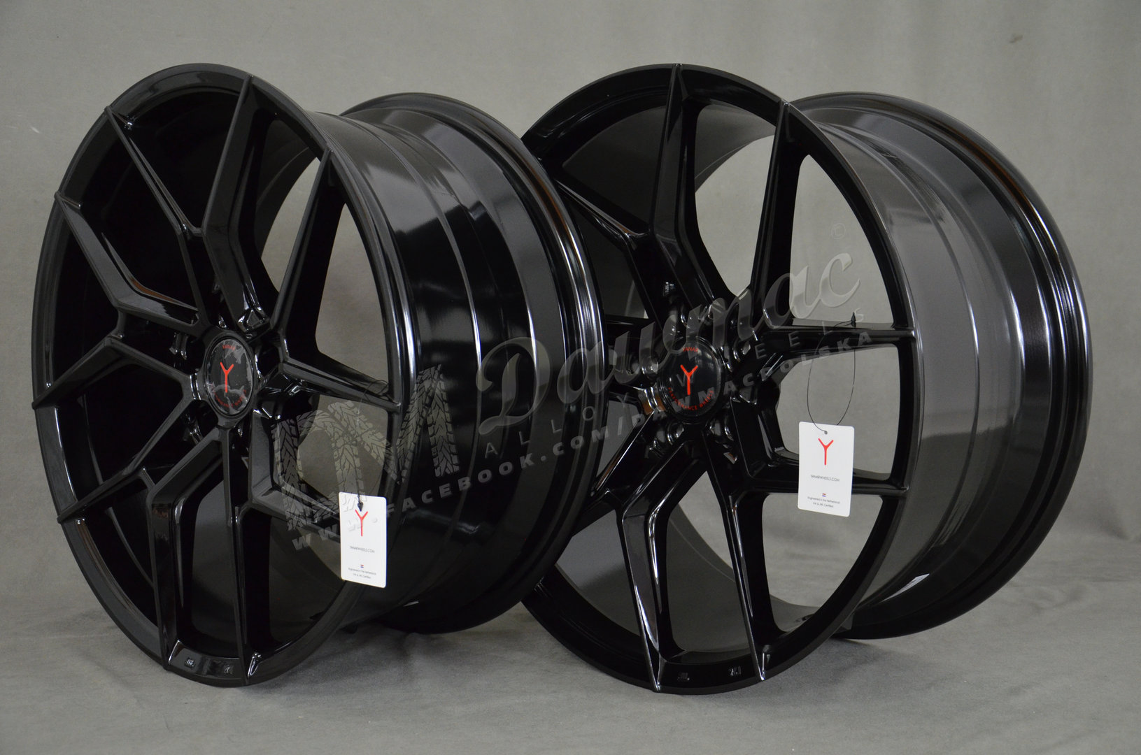 Yanar Wheels Y-NL45 19" 8,5J ET33 + 9,5J ET40 5x120 Gloss Black - obrazek 4
