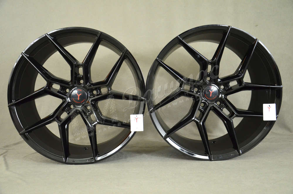 Yanar Wheels Y-NL45 20" 8,5J ET30 + 10J ET42 5x112 Gloss Black
