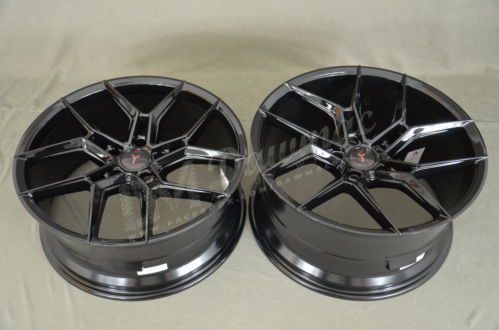 Yanar Wheels Y-NL45 20" 8,5J ET30 + 10J ET42 5x112 Gloss Black - obrazek 6