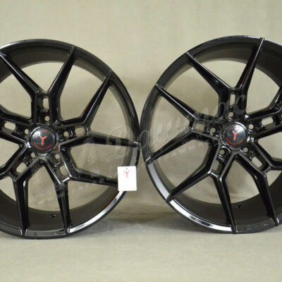 Yanar Wheels Y-NL45 20" 8,5J ET33 + 10J ET38 5x114,3 Gloss Black