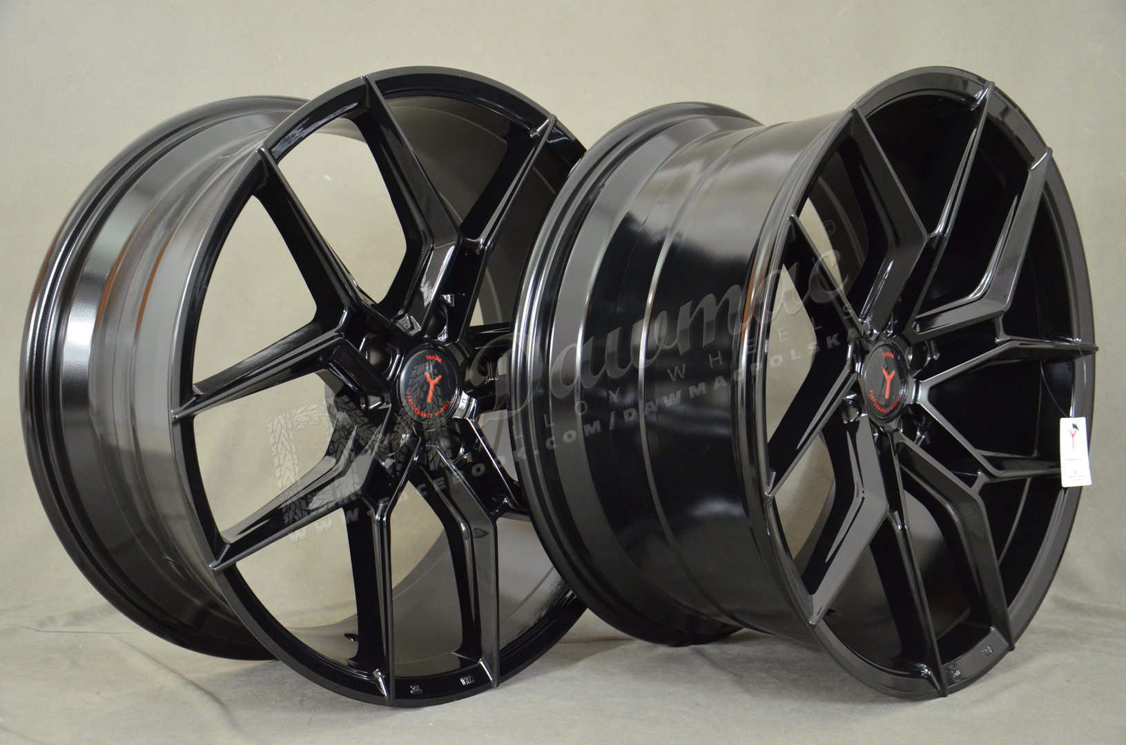 Yanar Wheels Y-NL45 20" 8,5J ET33 + 10J ET43 5x120 Gloss Black - obrazek 5