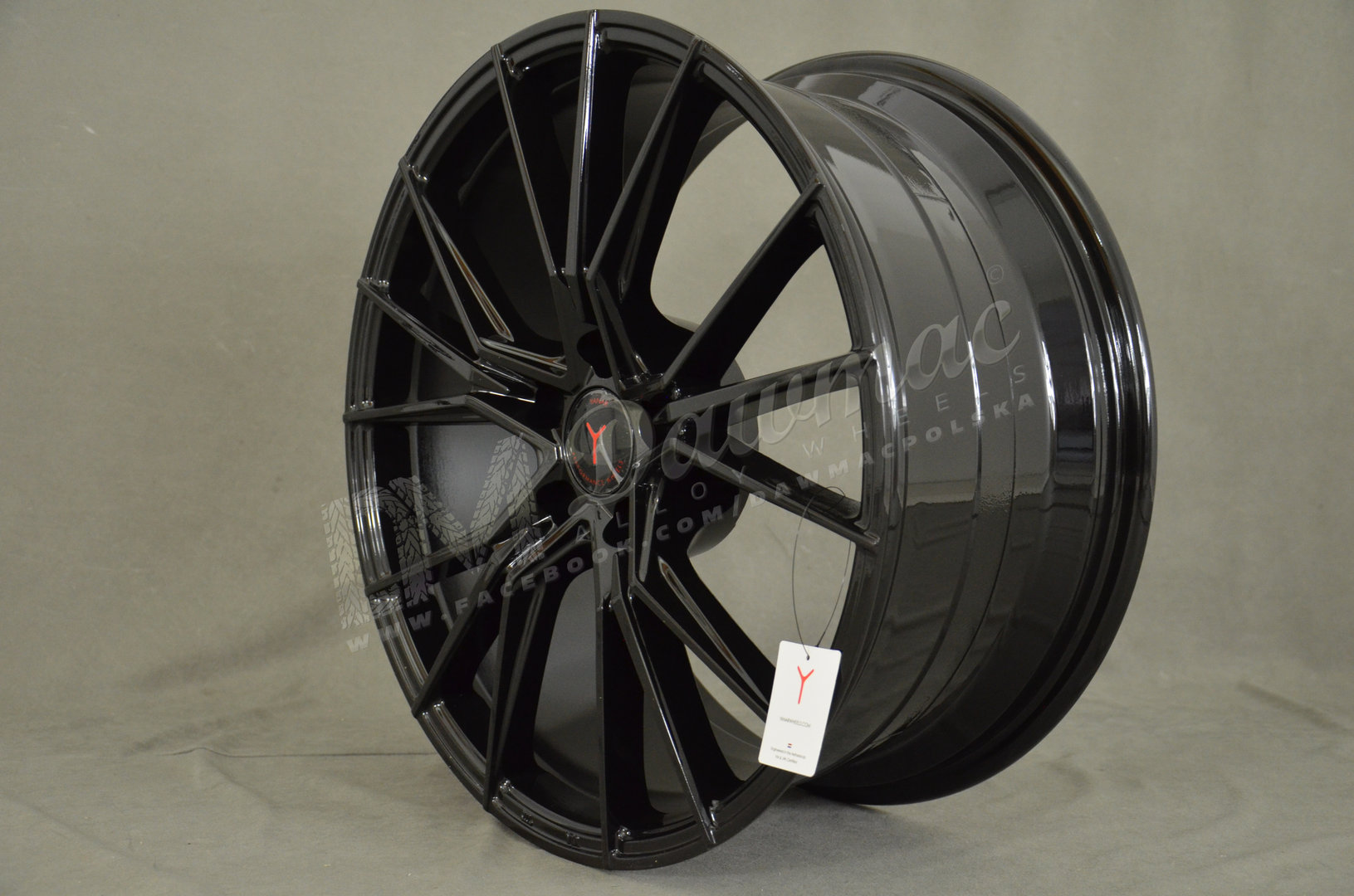 Yanar Wheels Y-NL47 19" 8,5J ET45 5x112 Gloss Black - obrazek 3