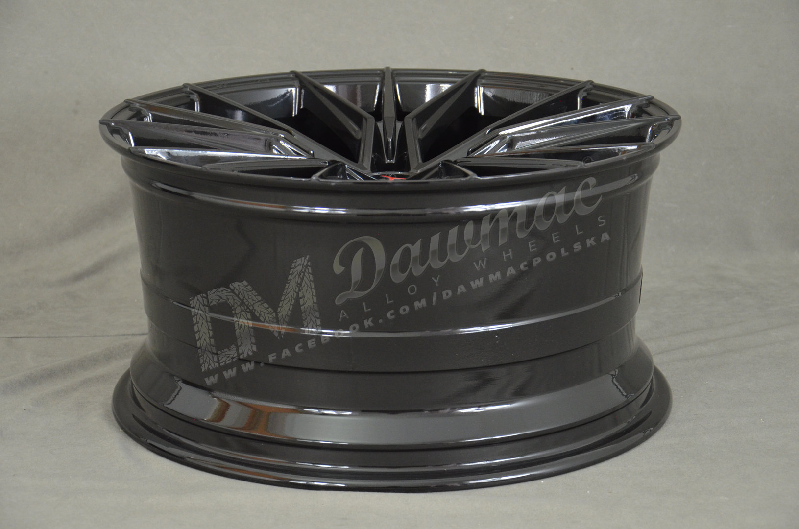 Yanar Wheels Y-NL47 19" 9,5J ET35 5x112 Gloss Black - obrazek 6