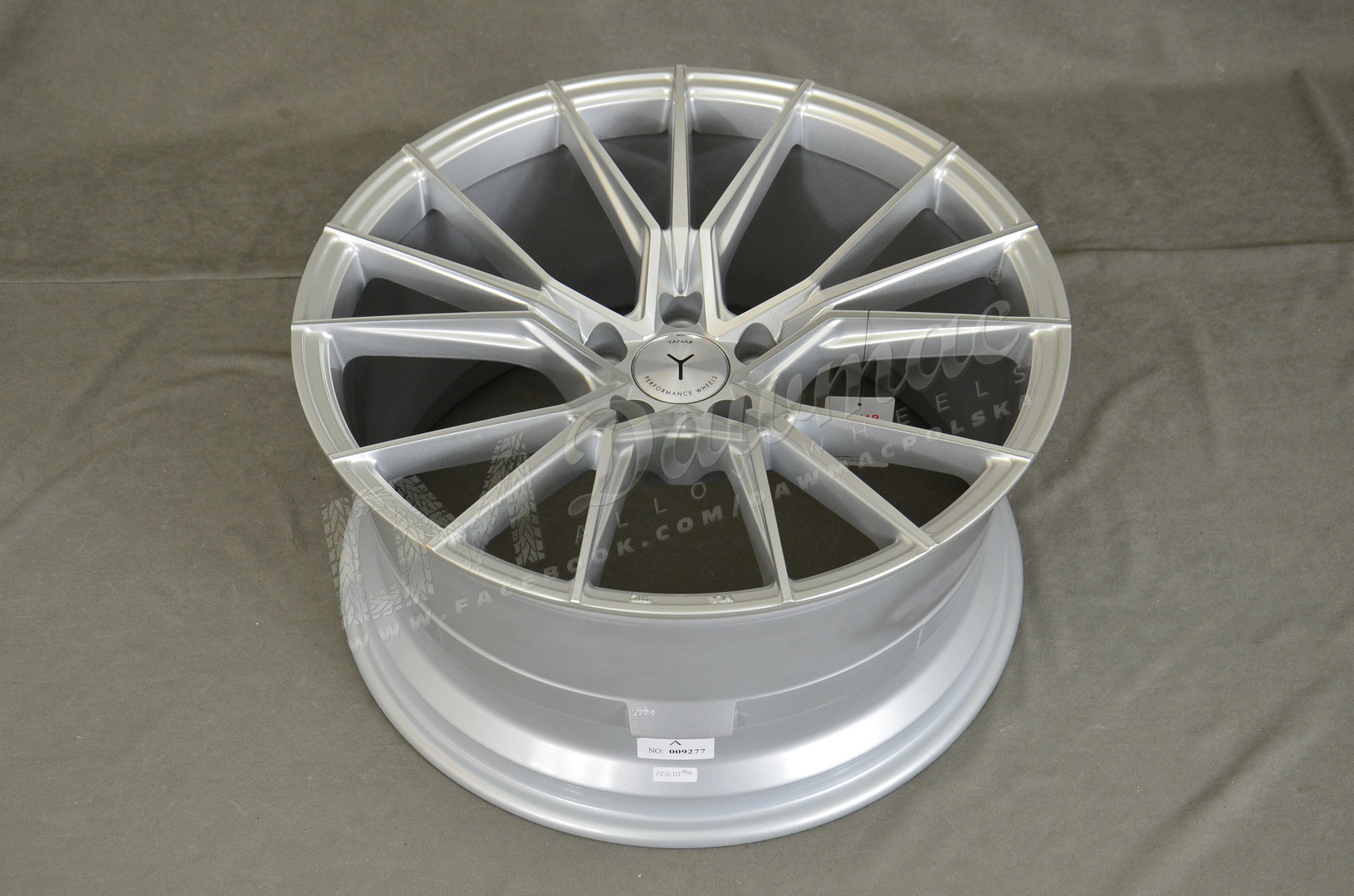 Yanar Wheels Y-NL47 19" 9,5J ET35 5x112 Silver Machined Face - obrazek 5