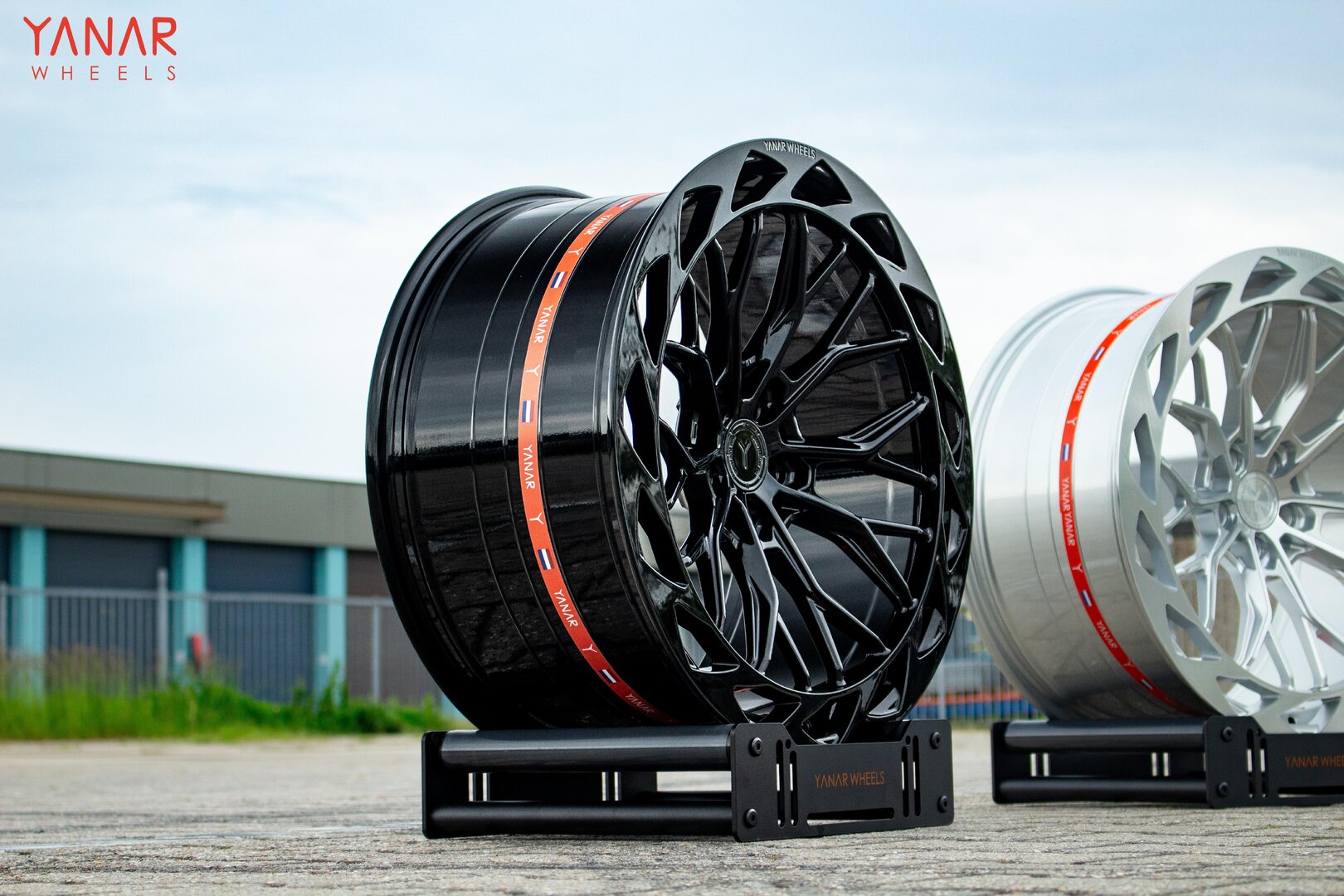 Yanar Wheels ZWO-083 21" 9J ET30 + 10,5J ET42 5x112 Gloss Black - obrazek 3