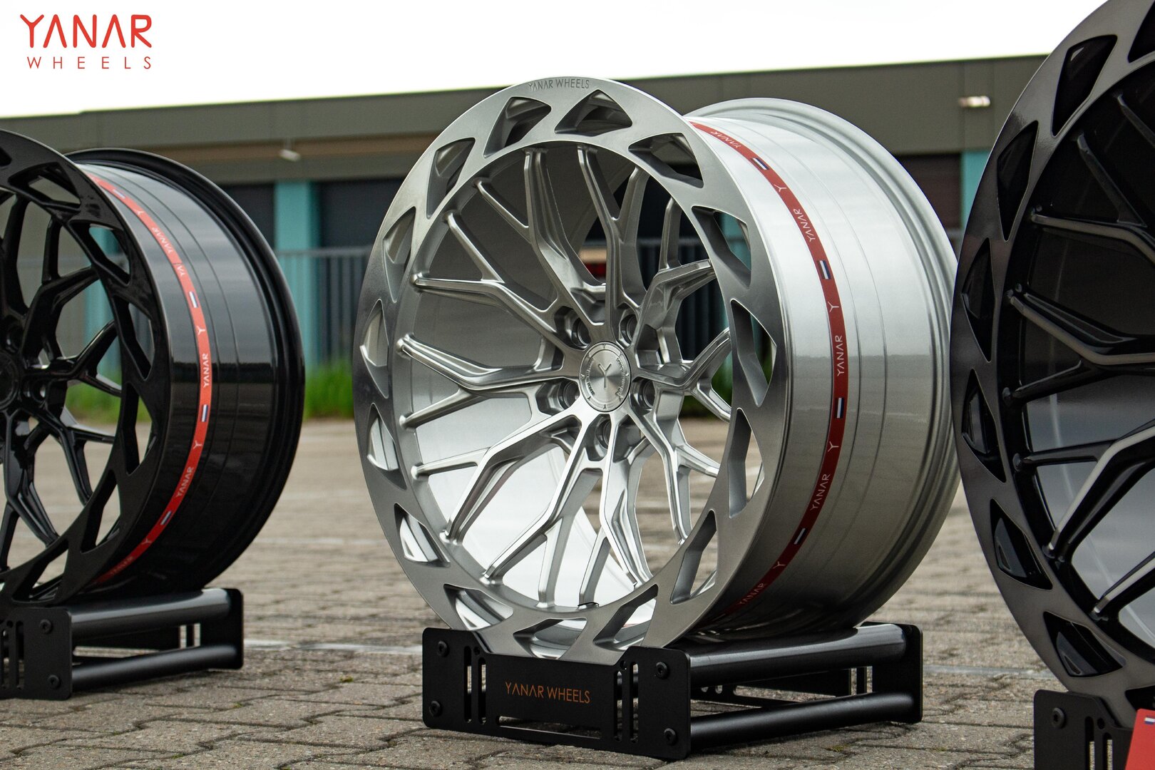 Yanar Wheels ZWO-083 21" 9J ET30 + 10,5J ET42 5x112 Silver Machined - obrazek 4