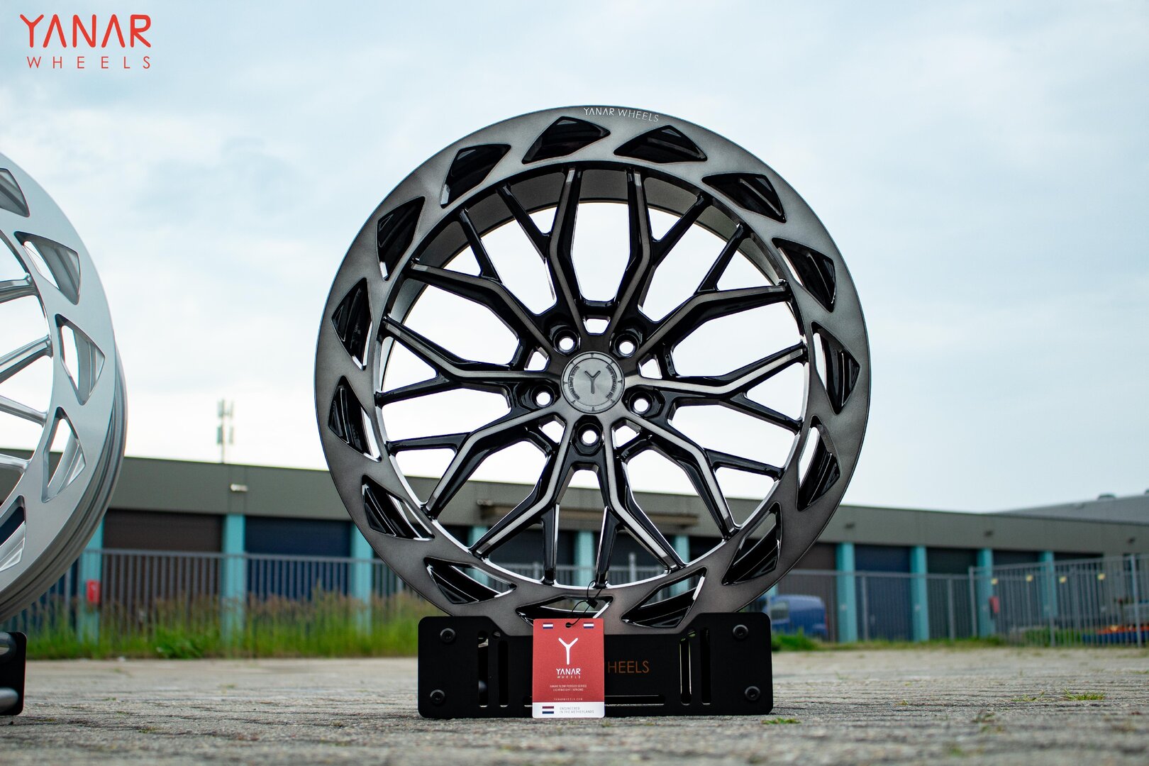 Yanar Wheels ZWO-083 21" 9J ET30 + 10,5J ET42 5x112 Tinted Black - obrazek 3