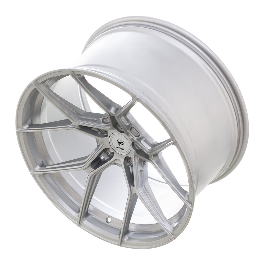 Yido Performance Forged+R 19" 9J ET20 + 10J ET33 5x120 Silver - obrazek 3