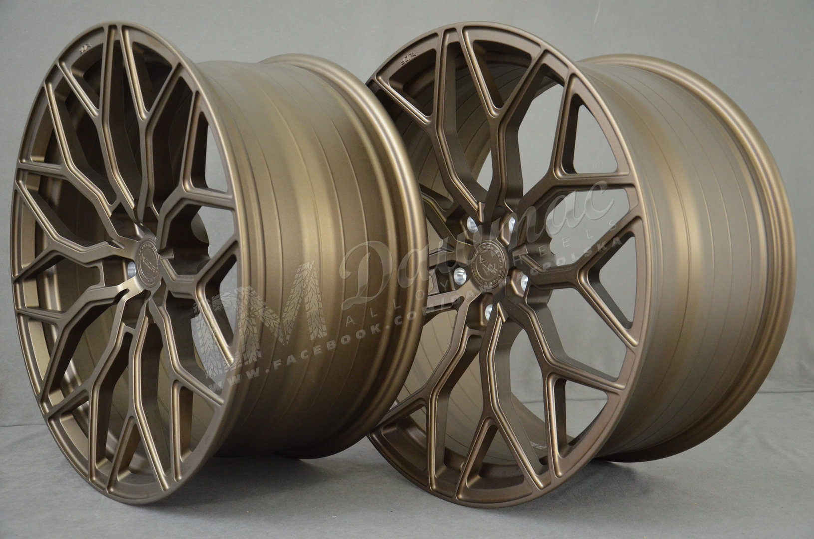 Yota Wheels YP1 20" 9J ET20-ET45 + 10J ET20-ET45 BLANK Satin Bronze - obrazek 4