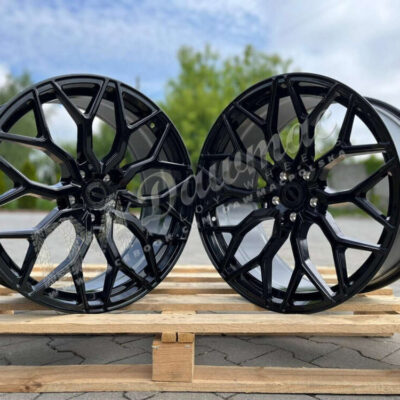 Yota Wheels YP1 20" 9J ET30 + 10J ET40 5x114,3 Gloss Black