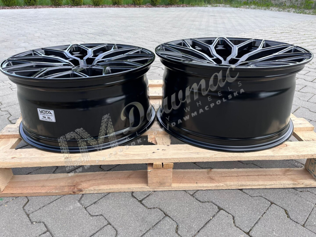 Yota Wheels YP1 20" 9J ET35 + 10J ET40 5x120 Gloss Black - obrazek 7
