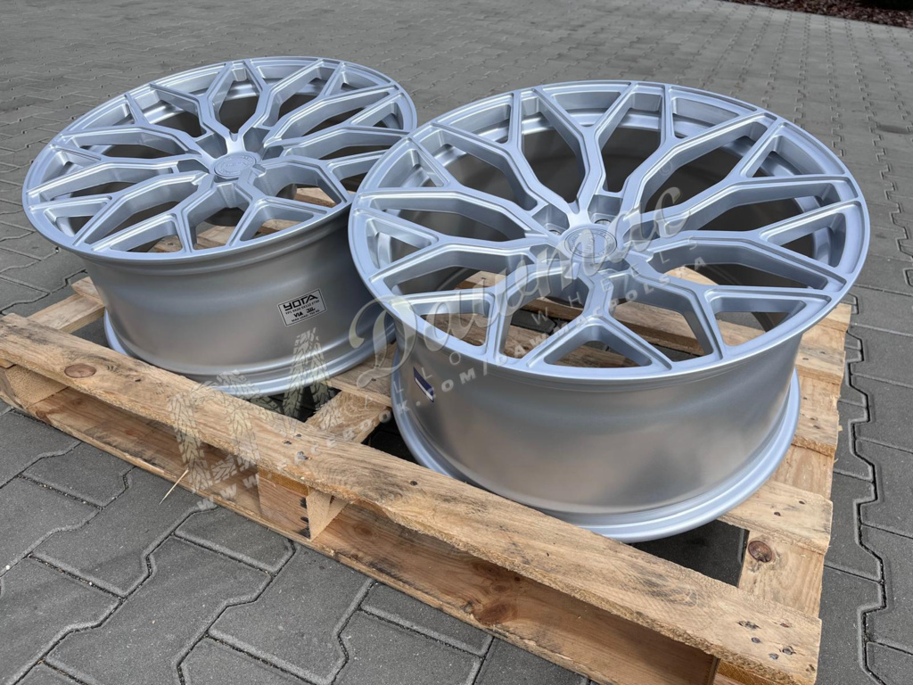 Yota Wheels YP1 20" 9J ET35 + 10J ET40 5x120 Gloss Silver - obrazek 7