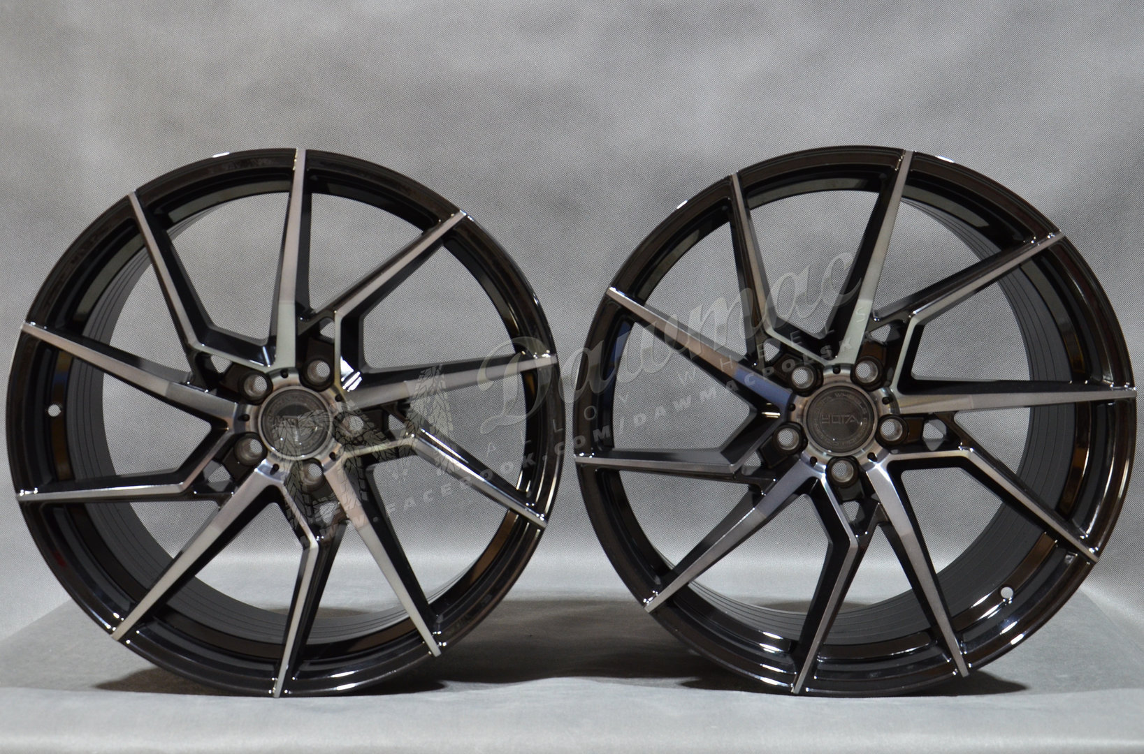 Yota Wheels YP2 20" 10,5J ET20-ET45 5x108-5x120 Black Glossy Tint - obrazek 2