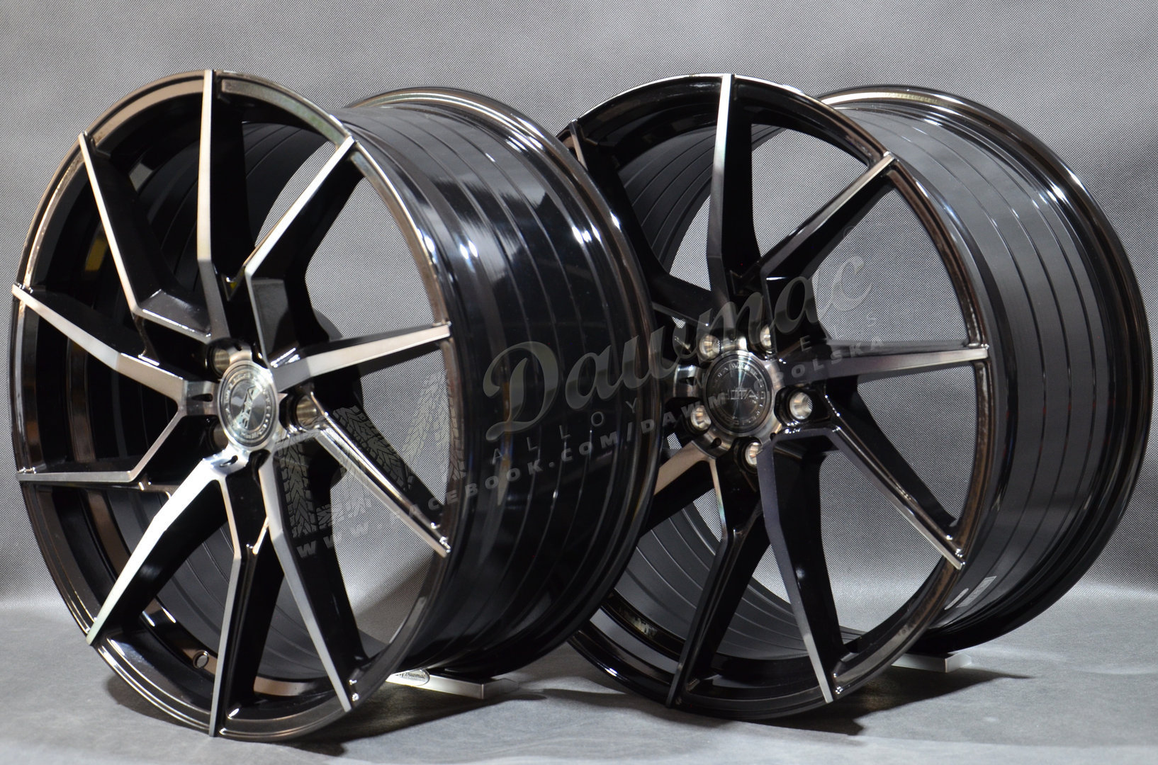 Yota Wheels YP2 20" 10,5J ET20-ET45 5x108-5x120 Black Glossy Tint - obrazek 5
