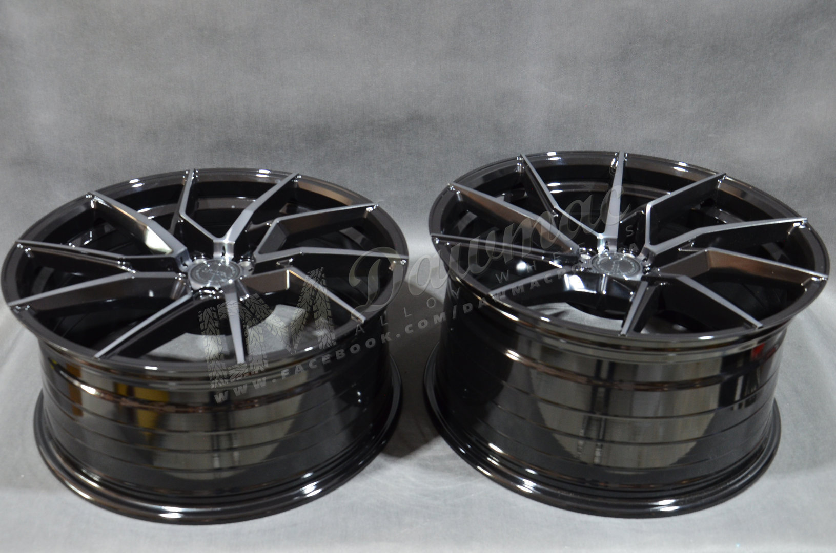 Yota Wheels YP2 20" 10,5J ET20-ET45 5x108-5x120 Black Glossy Tint - obrazek 6