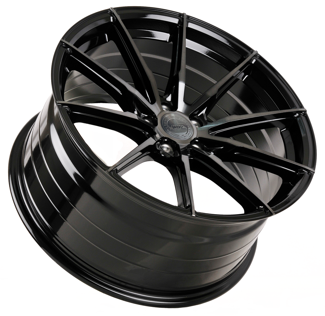 Yota Wheels YP4 20" 10J ET20-ET45 BLANK Black Glossy Tinted - obrazek 4