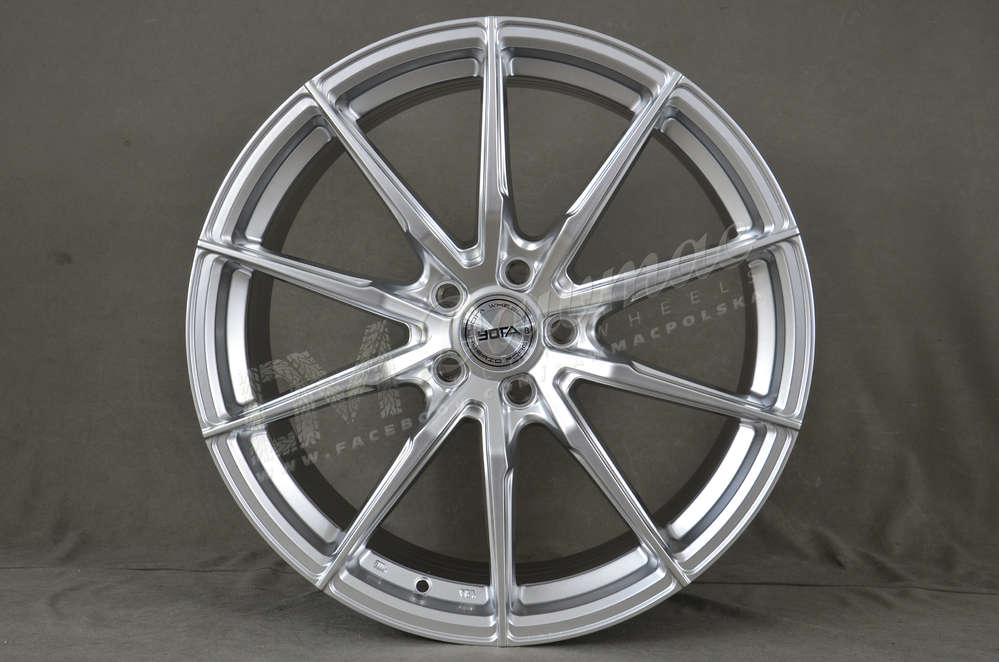 Yota Wheels YP4 20" 8,5J ET20-ET45 + 10J ET20-ET45 BLANK Hyper Gloss Silver