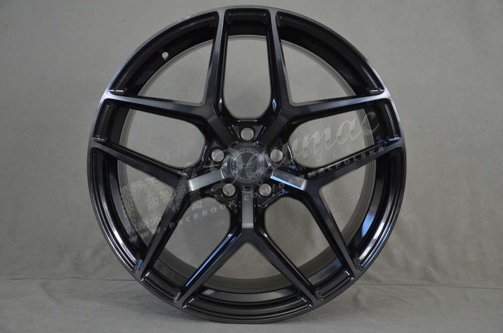 Yota Wheels YP5 20" 9J ET20-ET45 5x108-5x120 Black Glossy Tint