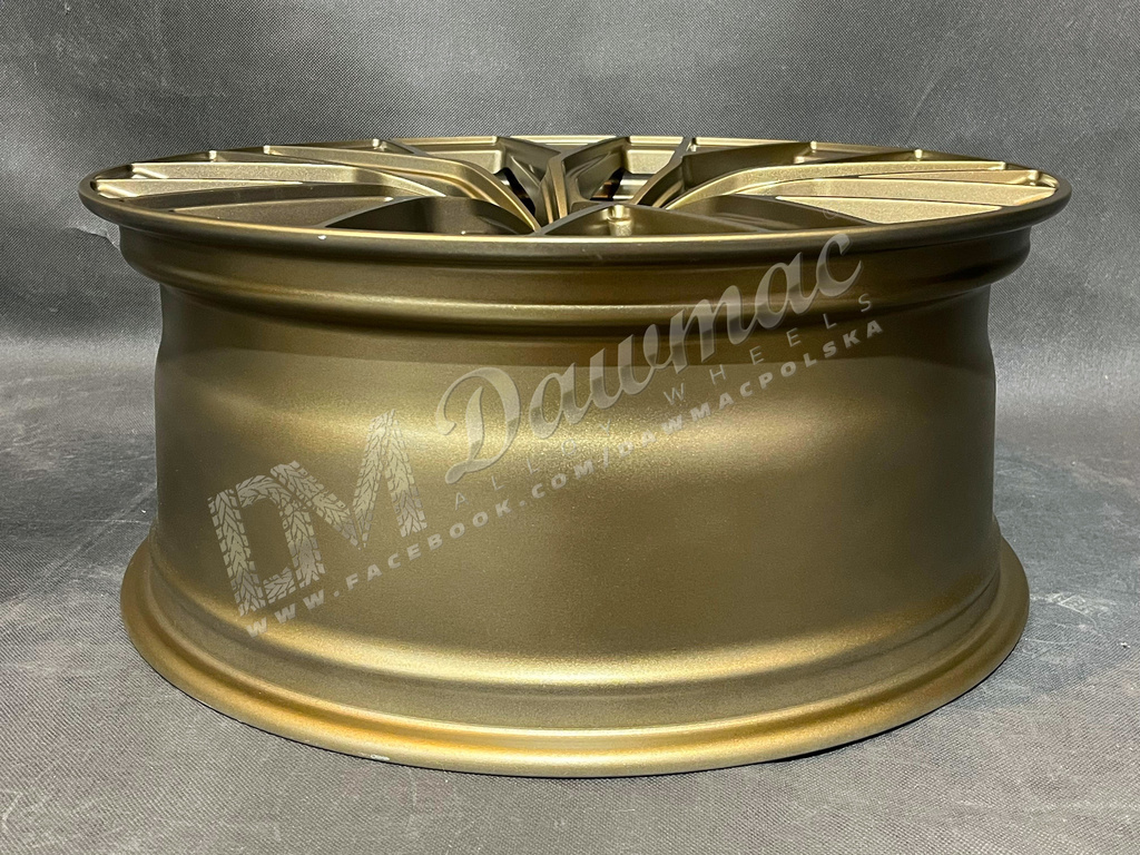 Yota Wheels YP7 20" 9J ET25-ET42 + 10J ET25-ET42 BLANK Satin Bronze - obrazek 5
