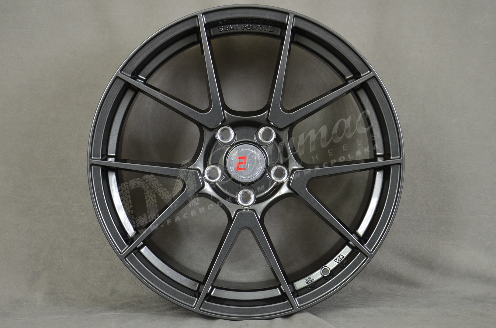 2Forge ZF6 19" 8,5J ET15-ET45 5x100-5x130 Gloss Gunmetal - obrazek 2