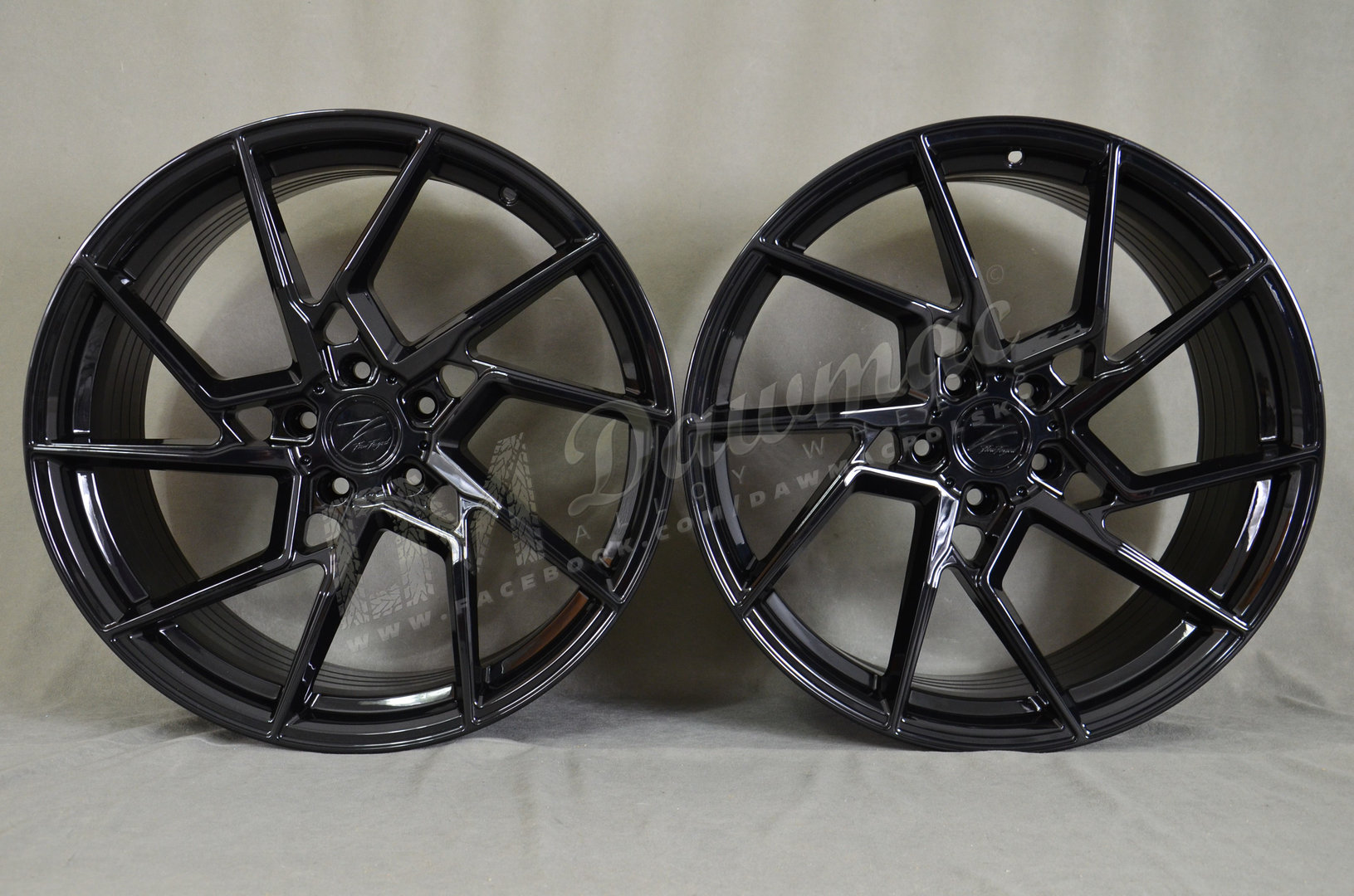 Z-Performance ZP3.1 20" 9J ET30 5x120 Gloss Black - obrazek 2