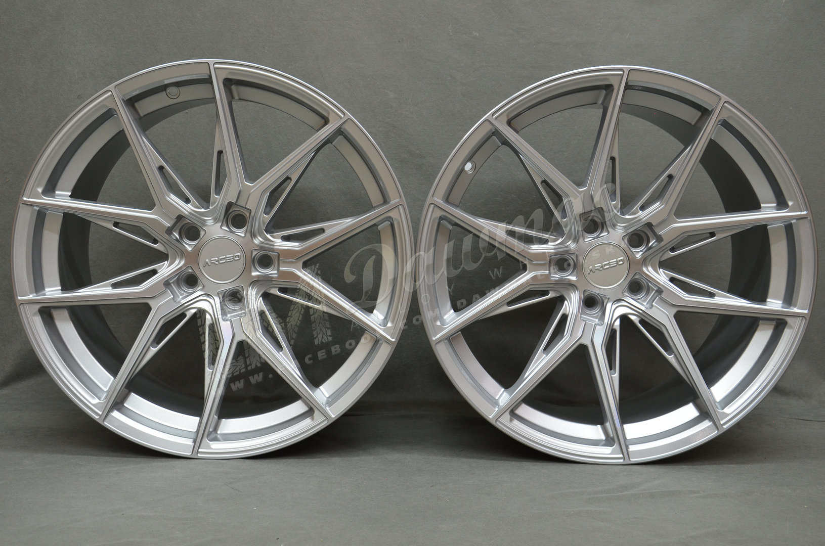 Arceo Marceille 20" 9J ET35 + 10J ET40 5x114,3 Silver Diamond - obrazek 2