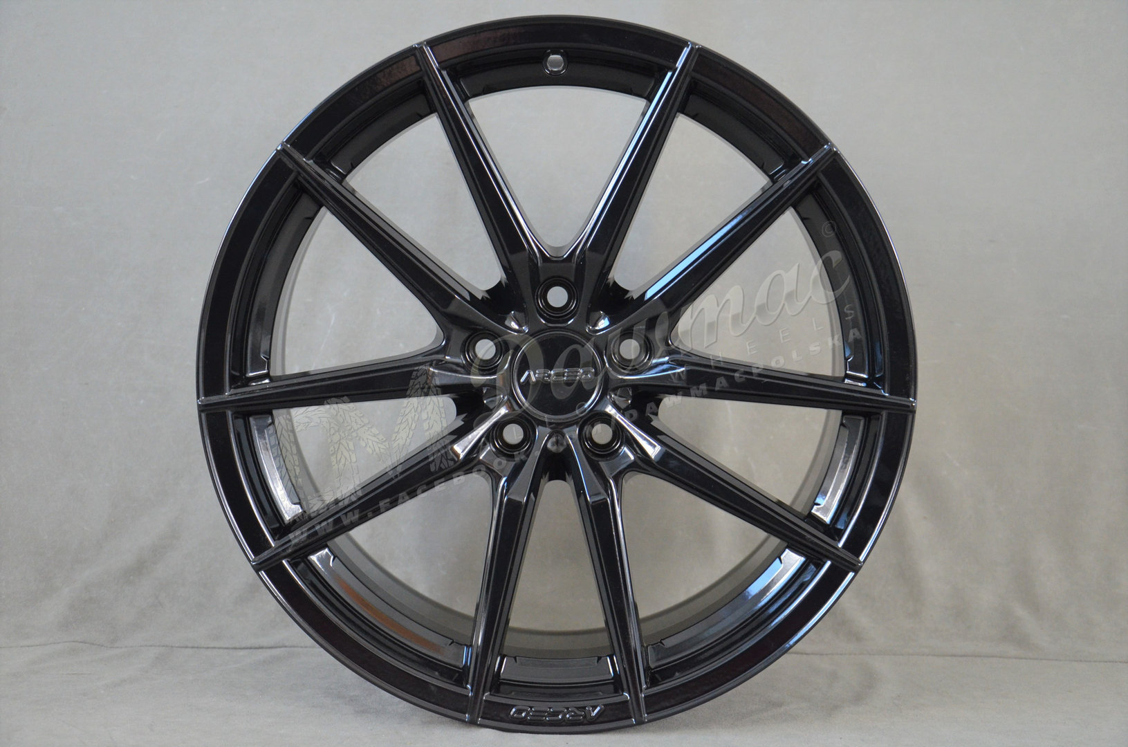 Arceo Monaco 18" 8J ET33 5x114,3 Glossy Black - obrazek 2