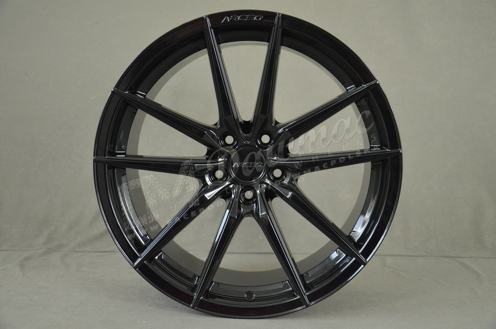 Arceo Monaco 19" 8,5J ET33 5x114,3 Glossy Black - obrazek 2