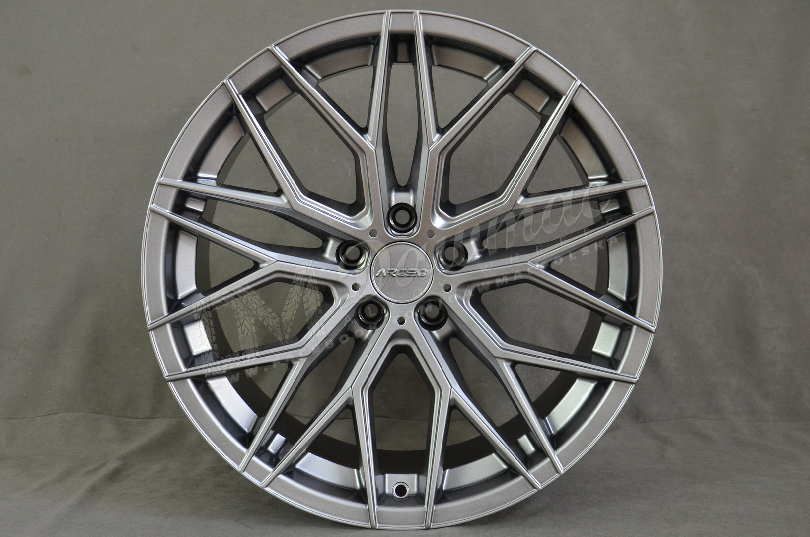 Arceo Valencia 19" 8,5J ET35 5x112 Hyper Black - obrazek 2