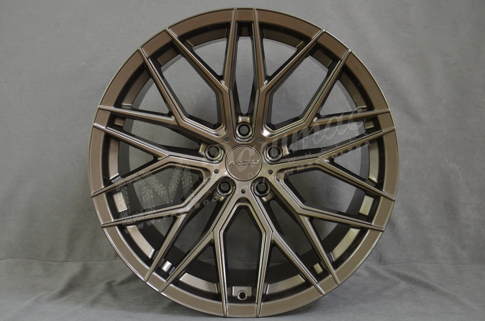 Arceo Valencia 19" 9,5J ET40 5x114,3 Glossy Bronze - obrazek 2