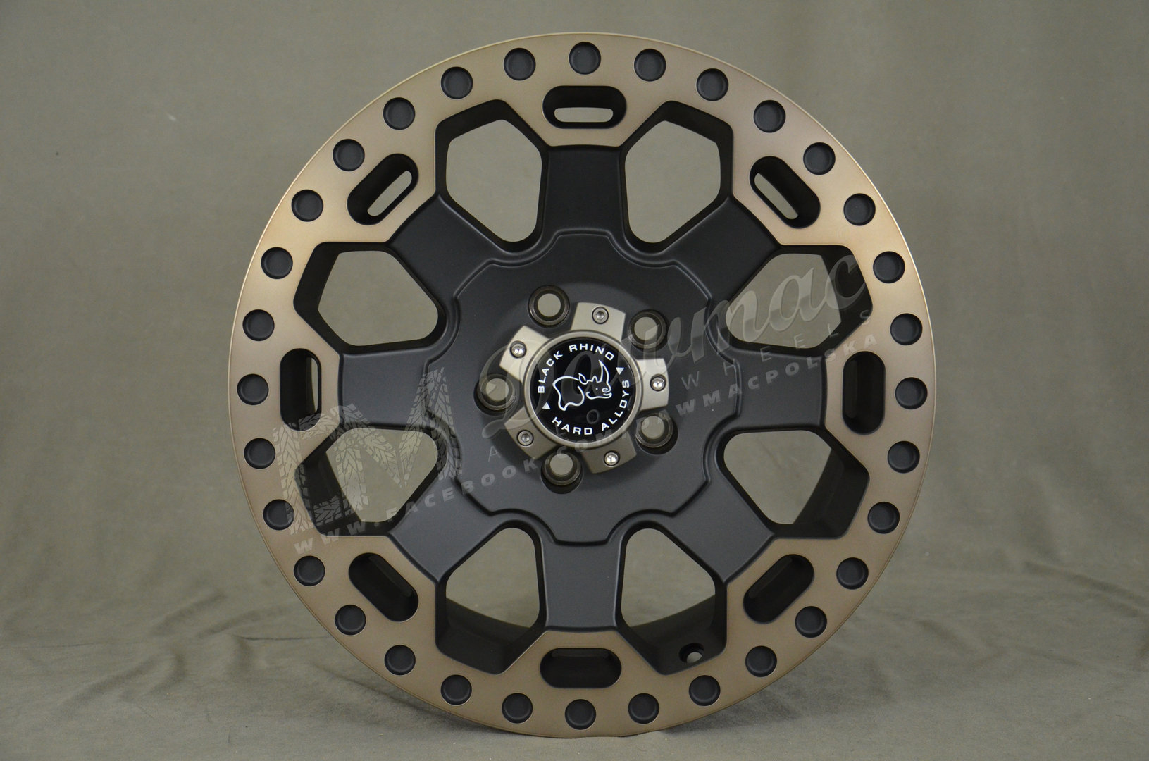 Black Rhino Warlord 17" 8J ET52 6x130 Matte Black with Dark Tint Edge - obrazek 2