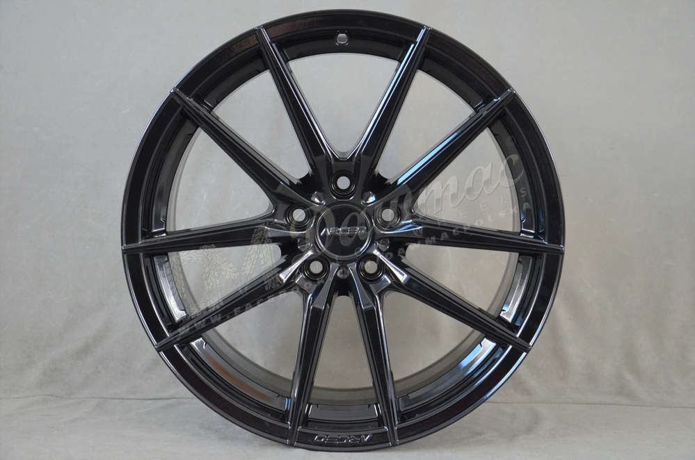 Arceo Monaco 18" 8J ET33 5x114,3 Glossy Black