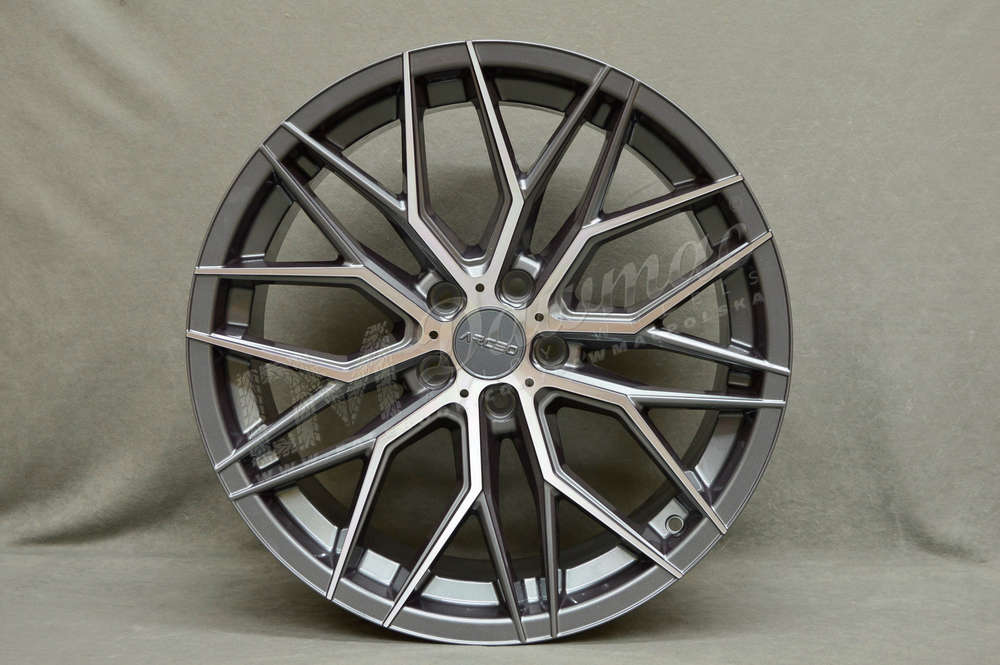 Arceo Valencia 18" 8,5J ET35 5x112 Titan Diamond