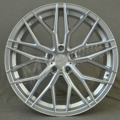 Arceo Valencia 21" 9J ET35 5x114,3 Silver Diamond