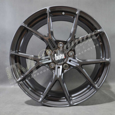 Bola FLY 18" 9J ET15-ET47 5x100-5x130 Gloss Gunmetal
