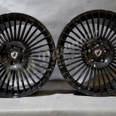 CADES Liniar 19" 8,5J ET45 + 9,5J ET40 5x112 Gloss Black