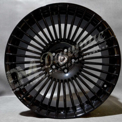 CADES Liniar 19" 9,5J ET40 5x112 Gloss Black