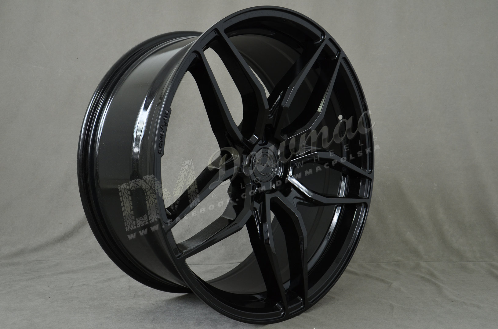 Concaver CVR2 20" 10,5J ET15-ET45 + 12J ET32-ET60 BLANK Platinum Black - obrazek 3