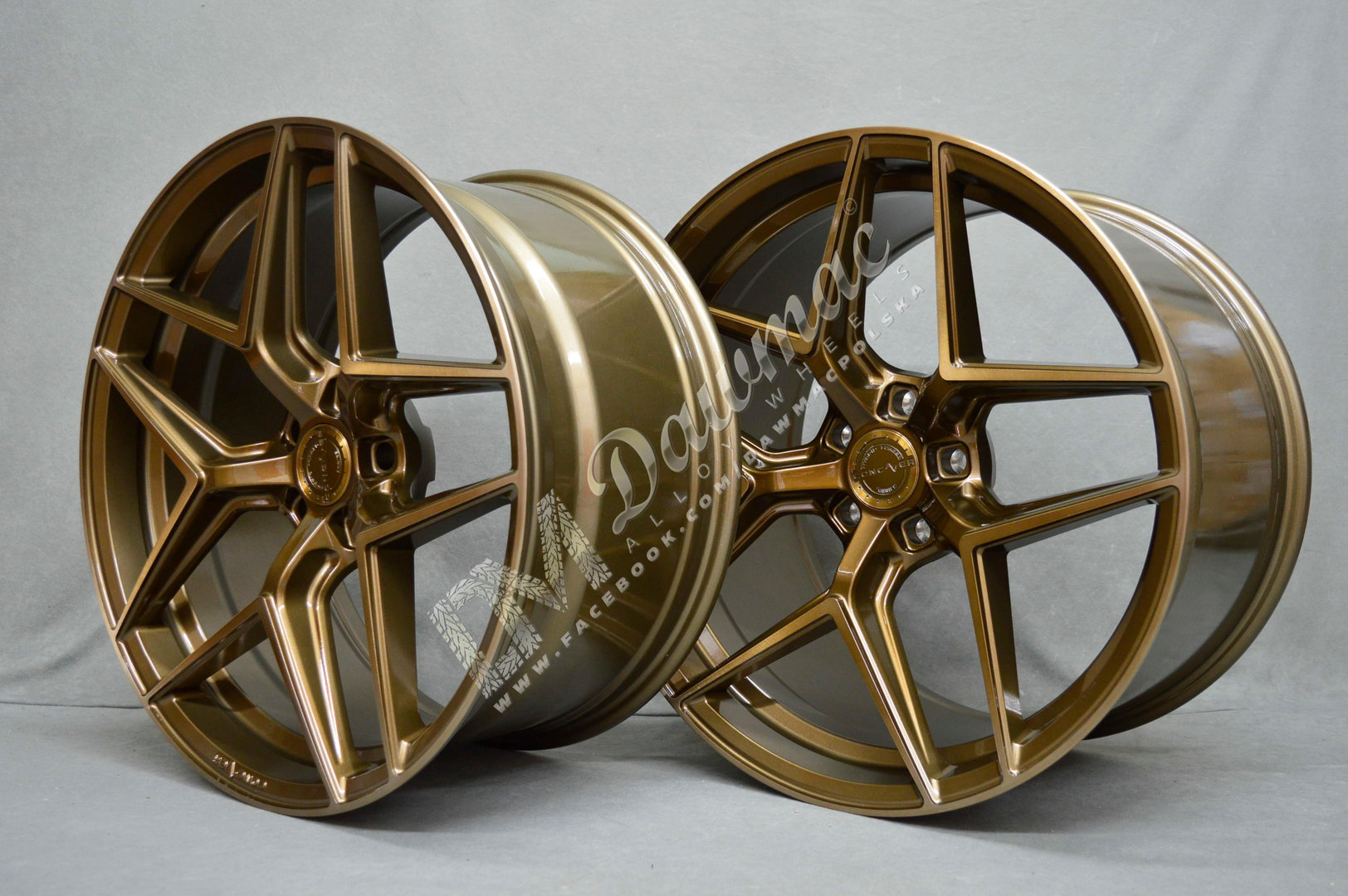 Concaver CVR2 22" 11,5J ET17-ET60 BLANK Brushed Bronze - obrazek 3