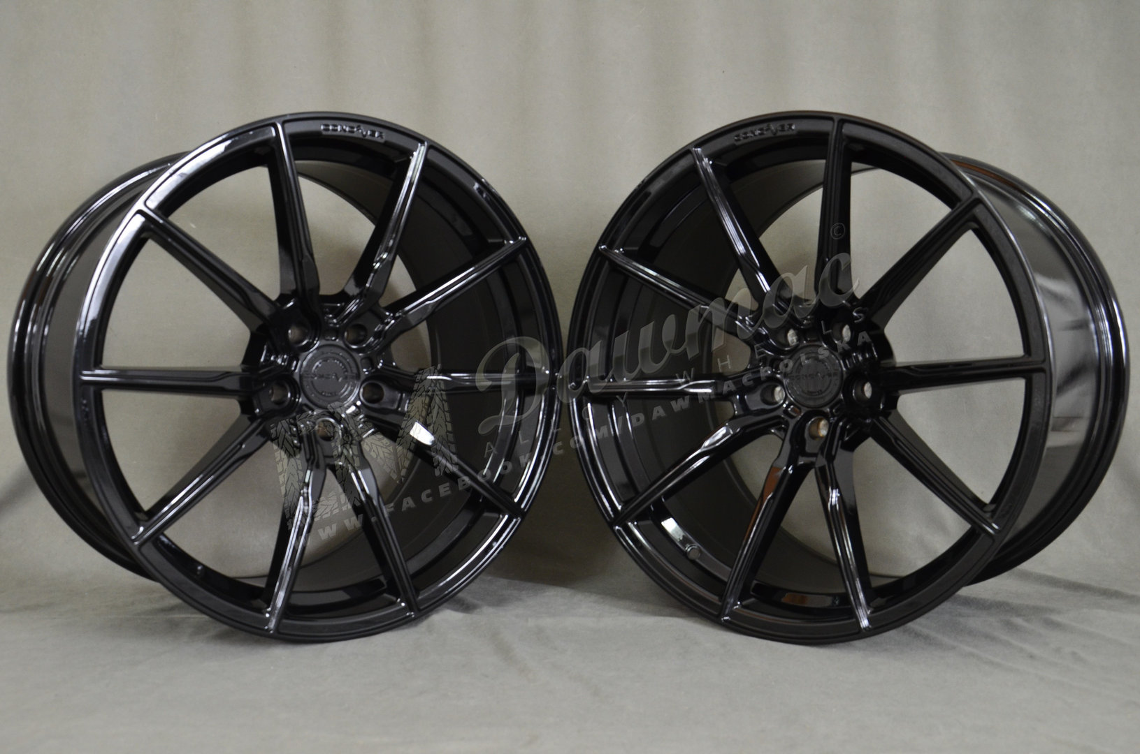 Concaver CVR4 20" 10J ET20-ET48 BLANK Platinum Black - obrazek 3