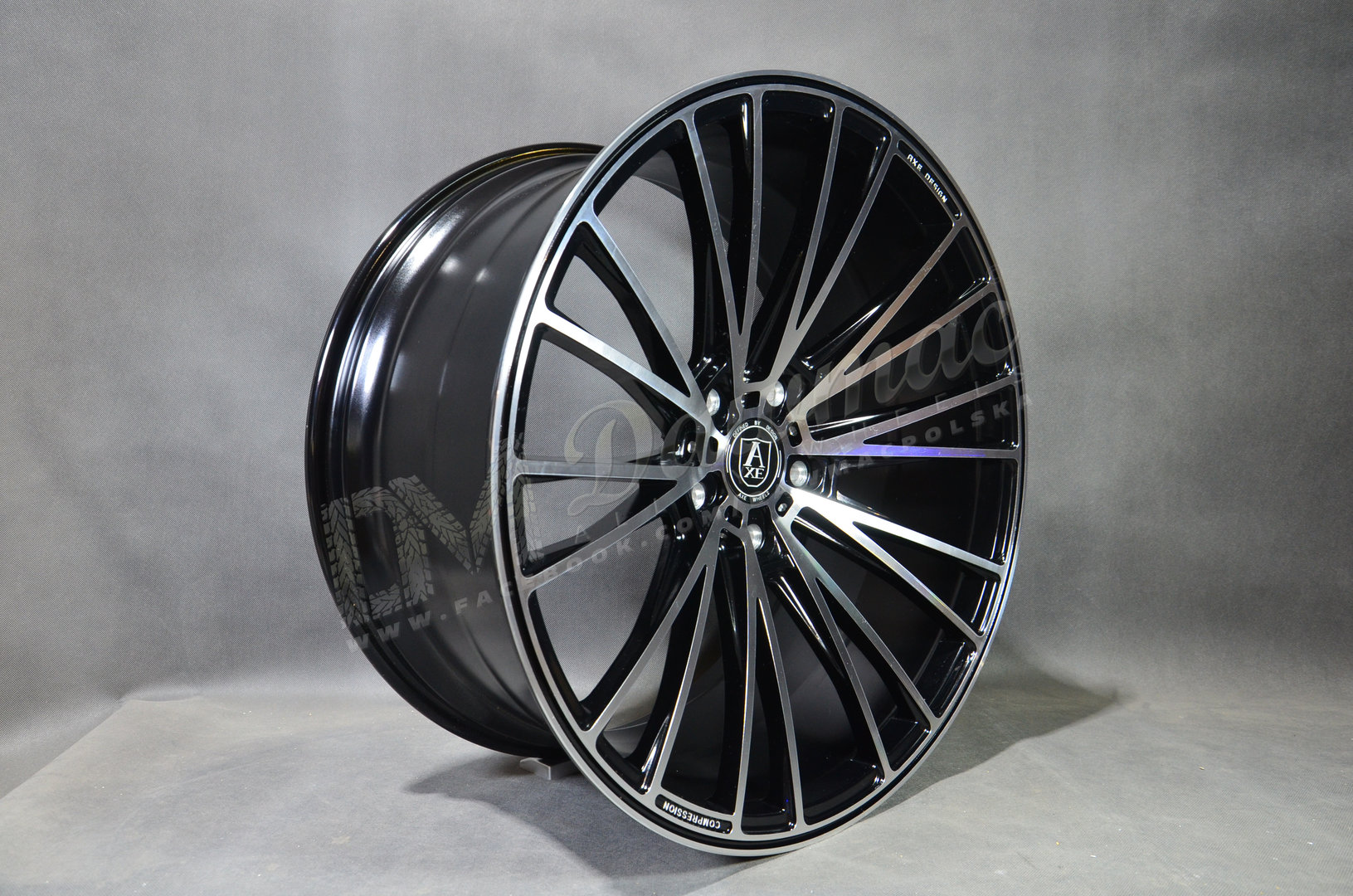 AXE CF2 21" 9J ET25 5x108-5x130 Black & Polished - obrazek 3