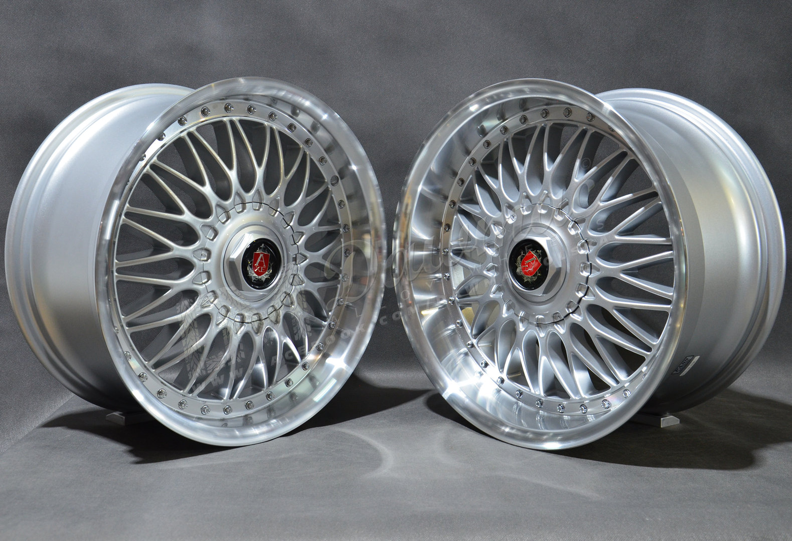 AXE EX10 18" 8J ET20 + 9J ET20 4x100-5x120 Silver & Polished Lip - obrazek 3